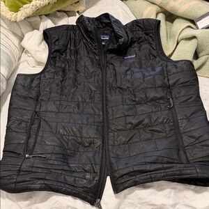 Patagonia Black Puffer Vest